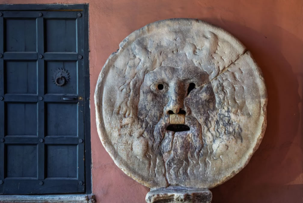 La Boca de la Verdad (Bocca della Verità): Leyendas y el Templo de Hércules Víctor
